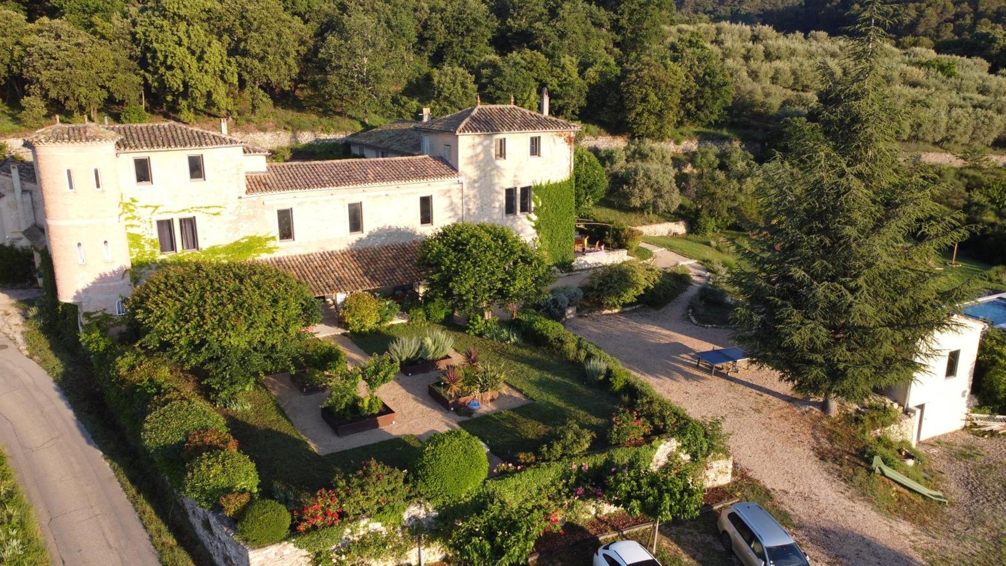 Ermitage Crestet Exterior photo