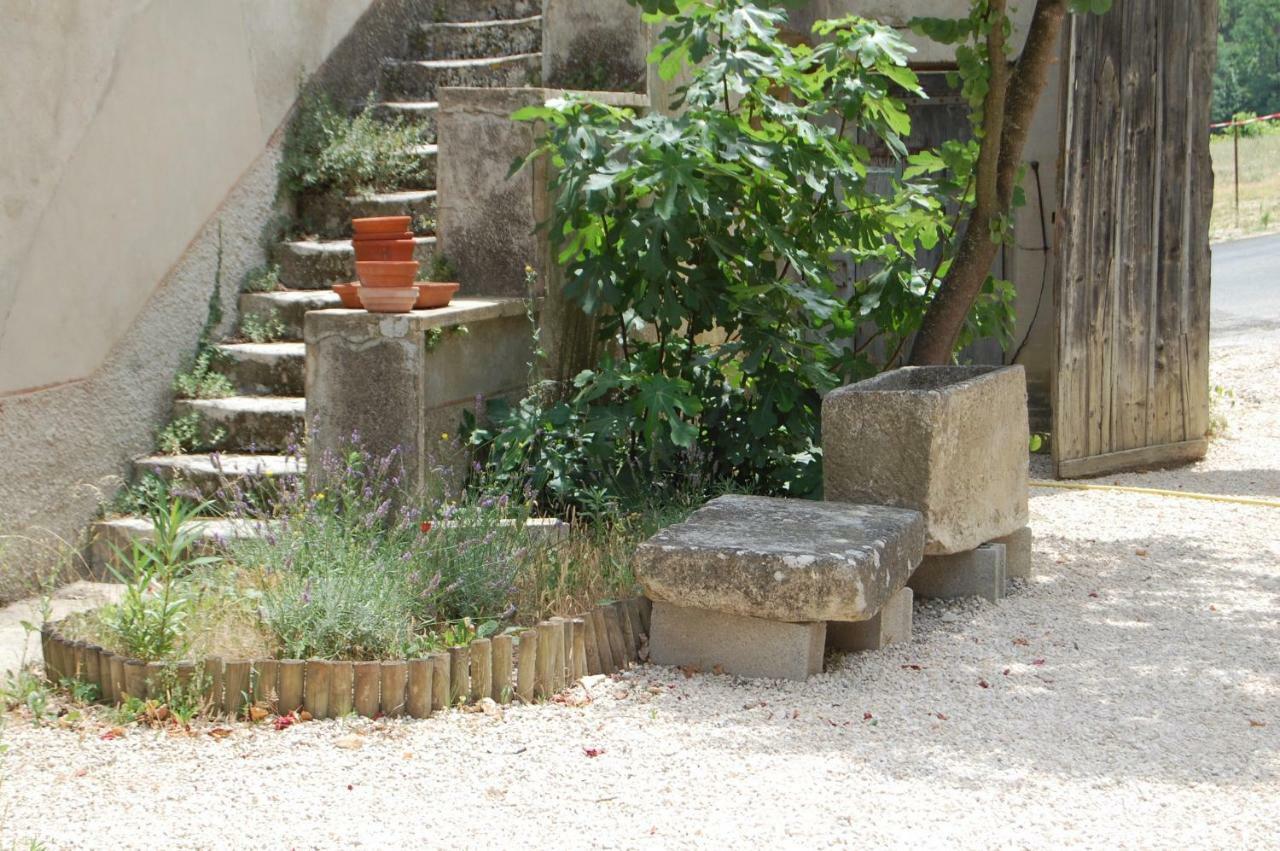 Ermitage Crestet Exterior photo